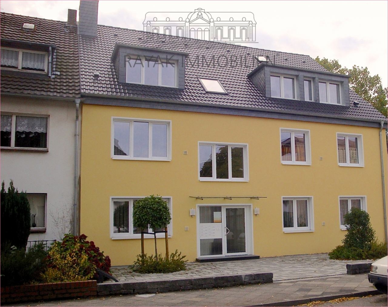 Gebäudeansicht vorne 2 Gebäudeansicht vorne 2